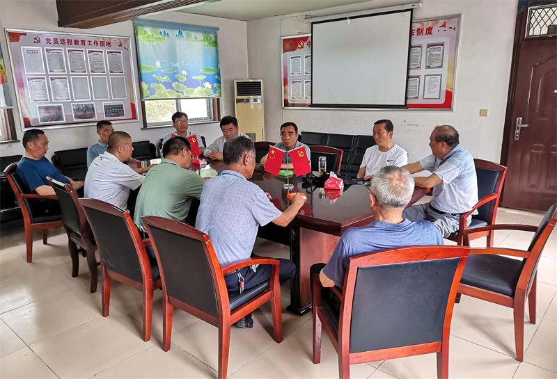 5、在孤山林场会议室召开座谈会.jpg
